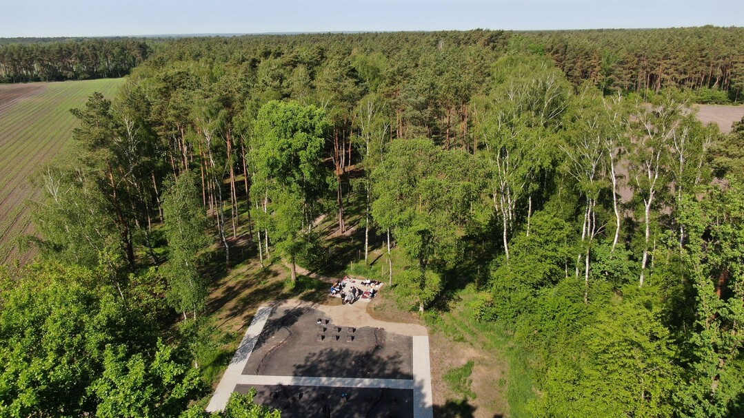 Proske Landschaftsarchitekten erhielt die Auszeichnung in der Kategoire Landschaftsarchitketur für die sensible Neugestaltung des ehemaligen Lagergeländes in der KZ-Gedenkstätte Wöbbelin.