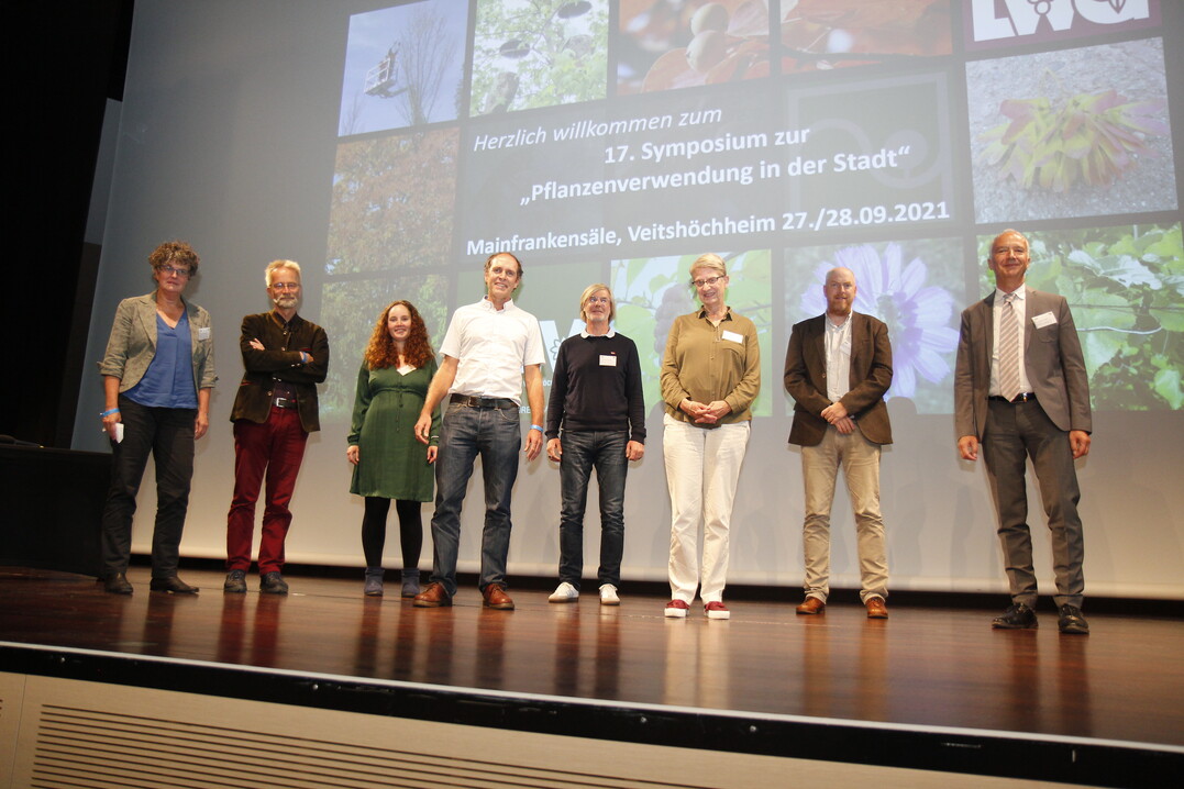 Die anwesenden Referenten des ersten Symposiumstages (v. l.): Annette Eschenbach, Prof. Dr. Andreas Roloff, Dr. Astrid Reischl, Mario Dietrich, Prof. Dr. Christian Lindermayr, Dr. Susanne Bll, PhD Henrik Sjman, Dr. Philipp Schnfeld