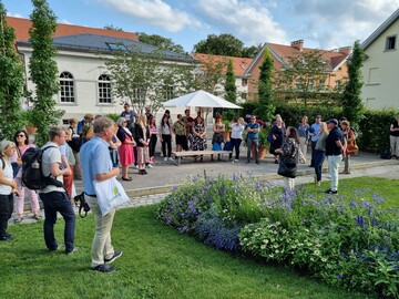 Das bdla-Spezial fand auf dem Areal der Landesgartenschau Wangen statt. Zum Abschluss des Seminars gab es Fhrungen zu den Staudenpflanzungen, dem Sommerflor und den Gehlzen der Schau. 