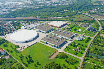 Die Infrastruktur  Straen, versiegelte Flchen  ist fr Bas Smets das Potenzial fr mehr Natur auf dem Vitra Campus.