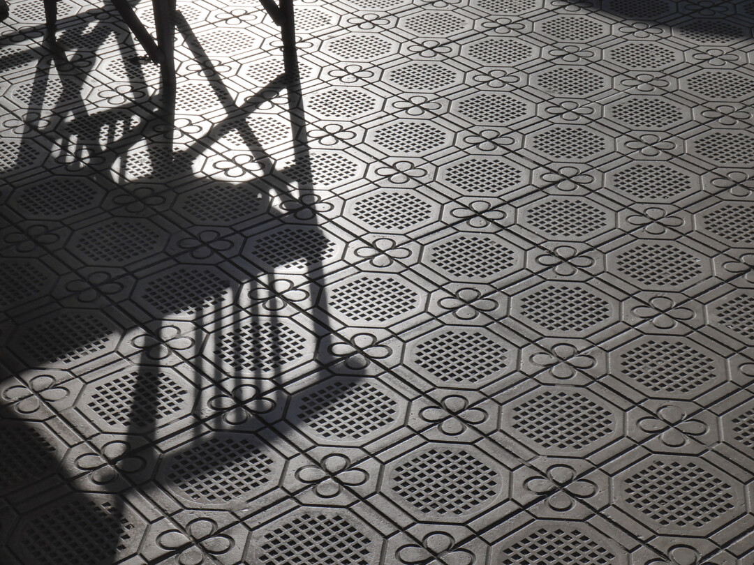 Die VIA-Trottoirplatte ist in unterschiedlichen Designs erhltlich