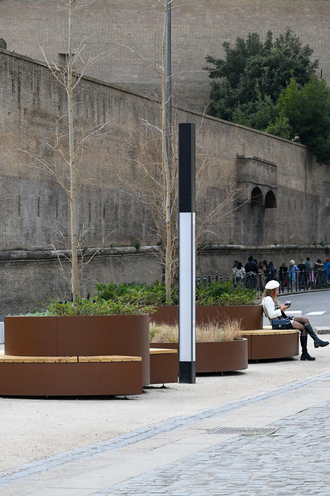 Piazza Risorgimento, Mobiliar von euroform W