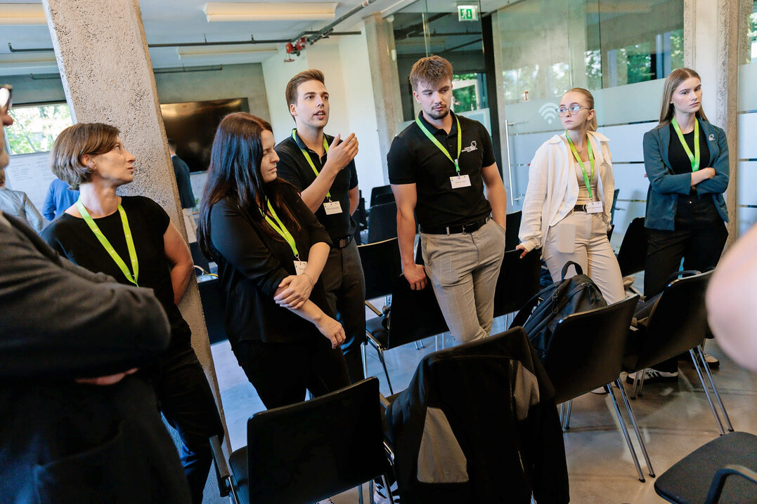 Bei Workshops zu vier Zukunftsthemen arbeiteten die TeilnehmerInnen des Zukunftstags Gartenschau aktiv mit.