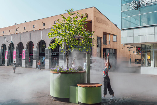 Binga CoolTown PflanzX im Sommer 2025 auf dem Augustinerplatz in Konstanz