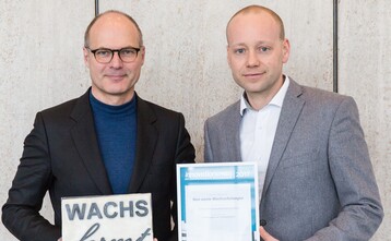 Gewinner des Innovationspreis 2017 der Zulieferindustrie Betonbauteile: Prof. Harald Kloft und Jeldrik Mainka vom ITE der TU Braunschweig 