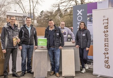 Geschftsfhrer Dr. Claus Thumm und Vertriebsleiter Mathias Bauer von Gartenmetall, Michael Weber von SELTRA, Benedikt Schradi und Jana Hein von KNUMOX (von links nach rechts) beim OPEN HOUSE 2022.