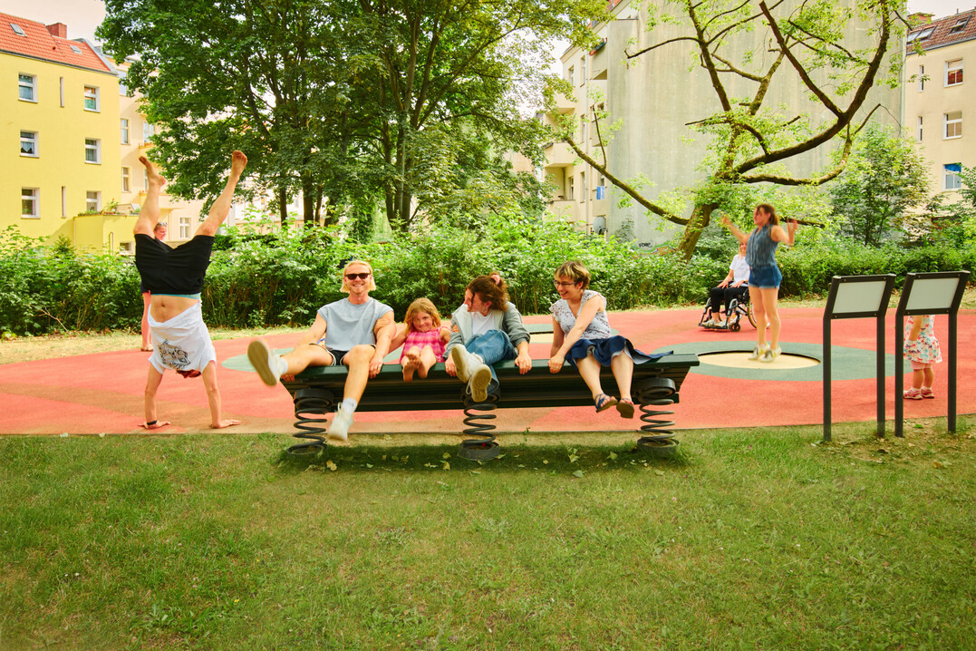 Den Preisen gemein ist, dass sie alle zukunftsweisende Ideen und Projekte suchen, die den neuen klimatischen, �kologischen, sozialen und wirtschaftlichen Herausforderungen gerecht werden (Foto aus der PM f�r den Landschaftsarchitektur-Preis Berlin-Brandenburg).