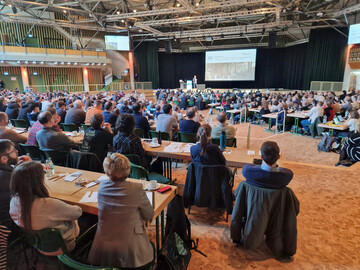 Bauleiter:innen-Gespräche XXL: Die Veranstaltungshalle in Hagen bot rund 600 Teilnehmenden Platz.
