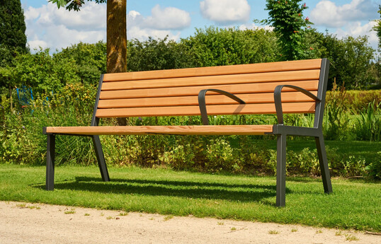 Serie KIEL mit Flexi-Armlehne