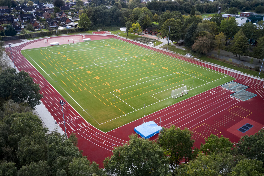 Stadion Moormannskamp, Ritterhude nach den Sanierungsmanahmen im Sommer 2023