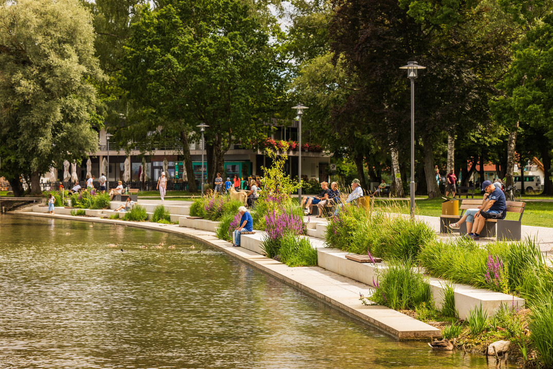Seeuferpromenade Dieen am Ammersee; Planung: ohrer.hochrein landschaftsarchitekten und stadtplaner in ARGE Neugestaltung der Seeanlagen in Dieen mit Engelsmann Peters GmbH