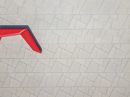 Ein Sonderformat fr die Corporate Identity  braun-steine machts mglich. 