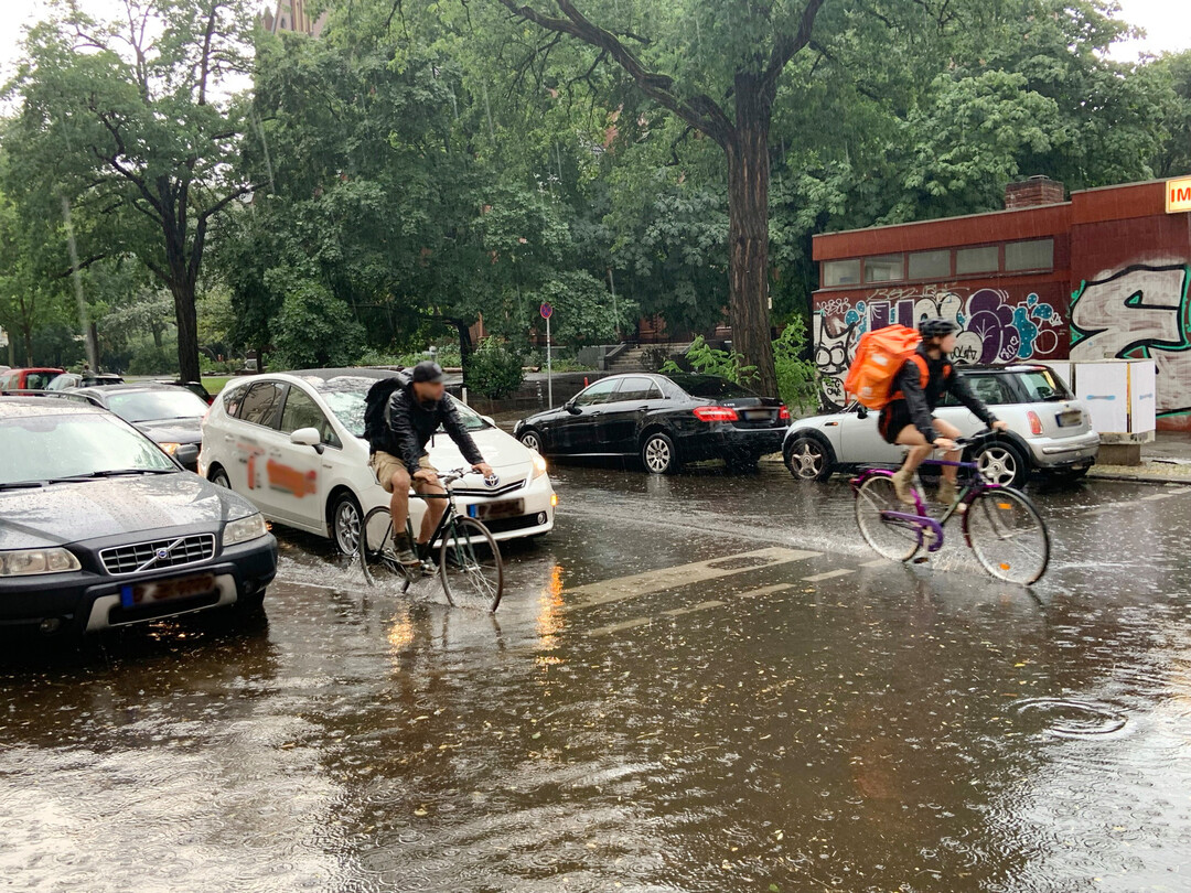 Wasserwirtschaft und Verkehrsplanung mssen umdenken, um die Folgen des Klimawandels wie Starkregen auch in Zukunft noch bewltigen zu knnen.