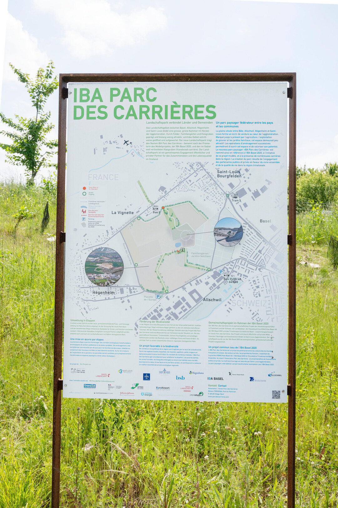 Infotafel zum Parkareal 