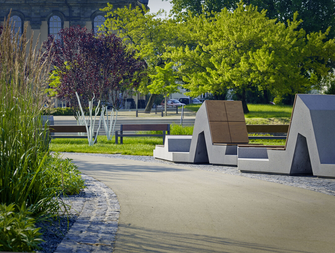 1. Preis Kategorie I „Freianlagen an öffentlichen Einrichtungen – Grünflächen/Parkanlagen/Stadtplätze“: Freiberger Platz Dresden Altstadt