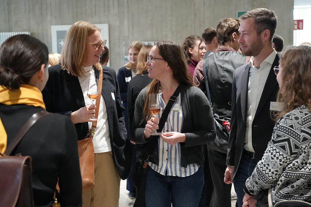 Networking beim anschlie�enden Get-Together