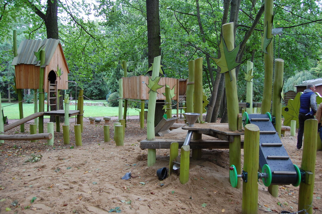 1. Preis Kategorie III Andere neu gestaltete Freiraumsysteme: Spielpltze in der Schwanenteichanlage Mittweida