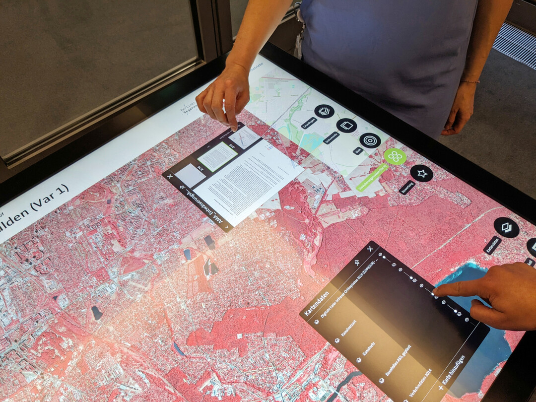 Der digitale Planungstisch ist mit zahlreichen Daten und Dokumenten hinterlegt.