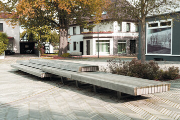 Stadtmbel-Innovation auf Schienen: Die Sonderanfertigung auf dem Blcherplatz in Spenge