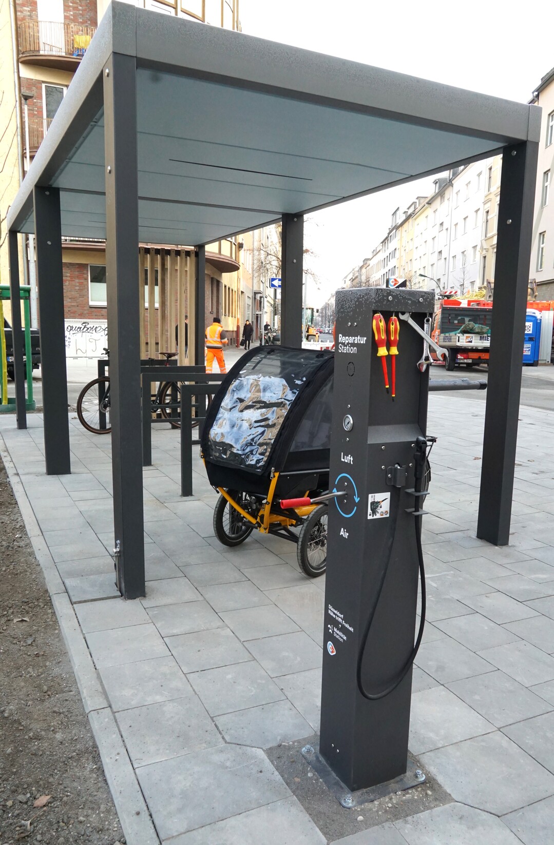Ein besonderer Service ist die Reparaturstation. Hier kann das eigene Gefhrt kostenlos instandgesetzt oder repariert werden.