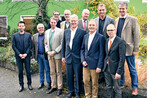 Kuratorium und Vorstand der Stiftung Die Grüne Stadt sowie Vertreter der DGGL vereinbarten ihre Kooperation. Vorn, 3. v. r.: Philipp Sattler, Geschäftsführer der Geschäftsstelle in Berlin.