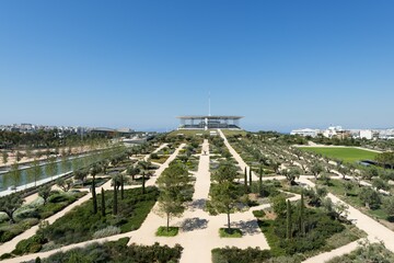 Der 25.000m groe Dachgarten des SNFCC Stavros Niarchos Foundation Kulturzentrum in Athen wurde zum Grndach des Jahres 2018 gewhlt.