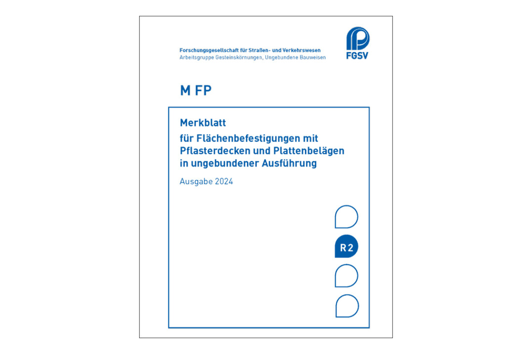FGSV 618/1M FP - Merkblatt für Flächenbefestigungen mit Pflasterdecken und Plattenbelägen in ungebundener Ausführung, Ausgabe 2024, 52 S. A 5 (R 2)