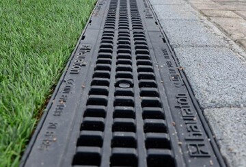 Hauraton entwickelt und vertreibt weltweit Entwsserungs- und Wassermanagement-Systeme. 