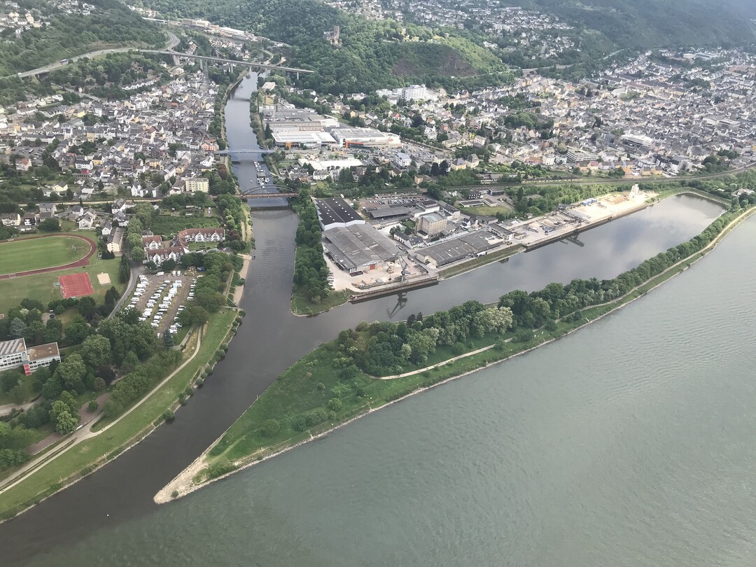 Blick auf die Lahnmndung und die Rheinanlagen