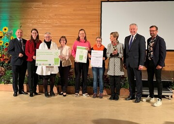 Der Anerkennungspreis des European Award for Ecological Gardening ist schon die dritte groe Auszeichnung, die der WILA Bonn fr das Projekt Treffpunkt Vielfalt  PikoPark erhalten hat. 