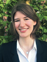 Christina Klusch, wissenschaftliche Mitarbeiterin am Institut für ökologische Wirtschaftsforschung (IÖW): „Um die Erfüllung von Nachhaltigkeitsanforderungen nachzuweisen, erlaubt das Vergaberecht bei öffentlichen Ausschreibungen ausdrücklich die Verwendung von Gütezeichen. Das Recherche-Tool „Umweltzeichen Kompakt“ soll Beschaffende darin unterstützen, geeignete Umweltzeichen zu identifizieren. So kann die Erstellung der Ausschreibungsunterlagen erleichtert werden.“