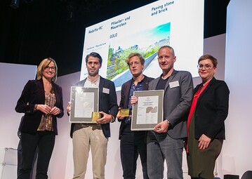 Im Bild v.l.n.r: Markus Brock, SWR-Moderator; Felix Braun, Geschftsfhrer braun-steine; Andreas Brunkhorst, Innovations-Manager braun-steine; Frank Gisdol, Marketingleiter