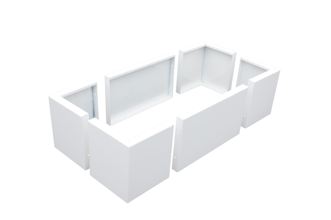 Dank des modularen Aufbaus sowie
der flexiblen Wahl von Wandungen
und Ecken lassen sich
verschiedenste Formen und Gren
zusammenstellen.