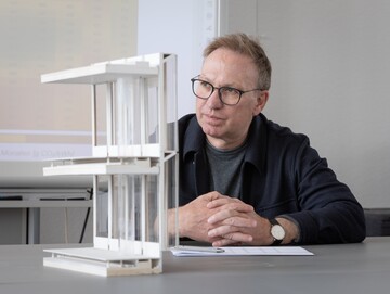 Thomas Auer verstrkt das Kuratorium der IBA27 im Bereich nachhaltige Gebudetechnologie und klimagerechtes Bauen.